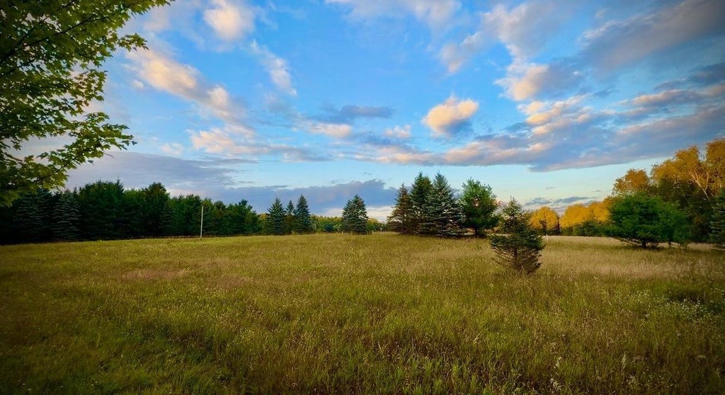 Photo of 428 Shady Oak LANE, Stevens Point, WI 54481 (MLS # 22604233)