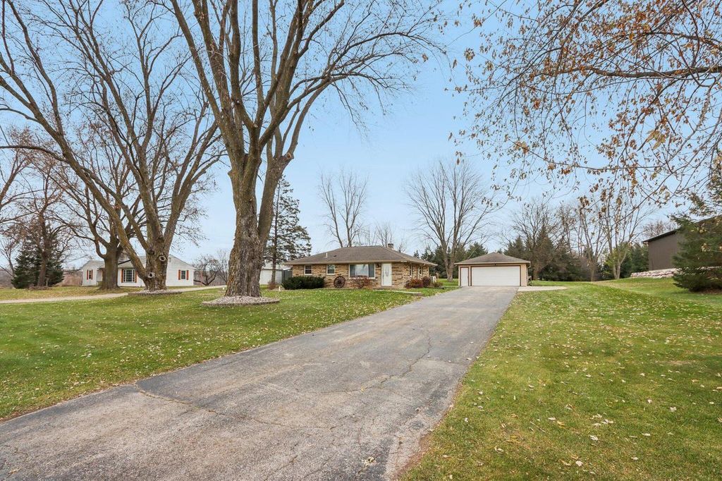 Photo of W249N8240 Hillside ROAD, Lisbon, WI 53089 (MLS # 1944128)