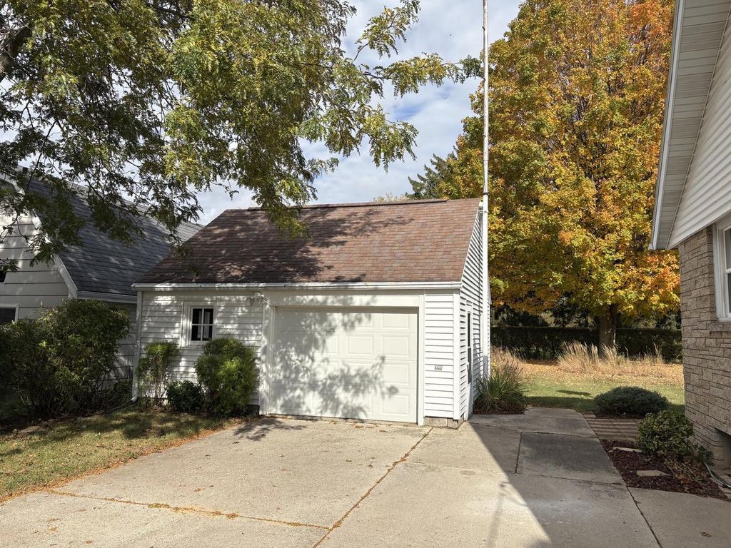 Photo of 1024 31st STREET, Two Rivers, WI 54241 (MLS # 1939575)