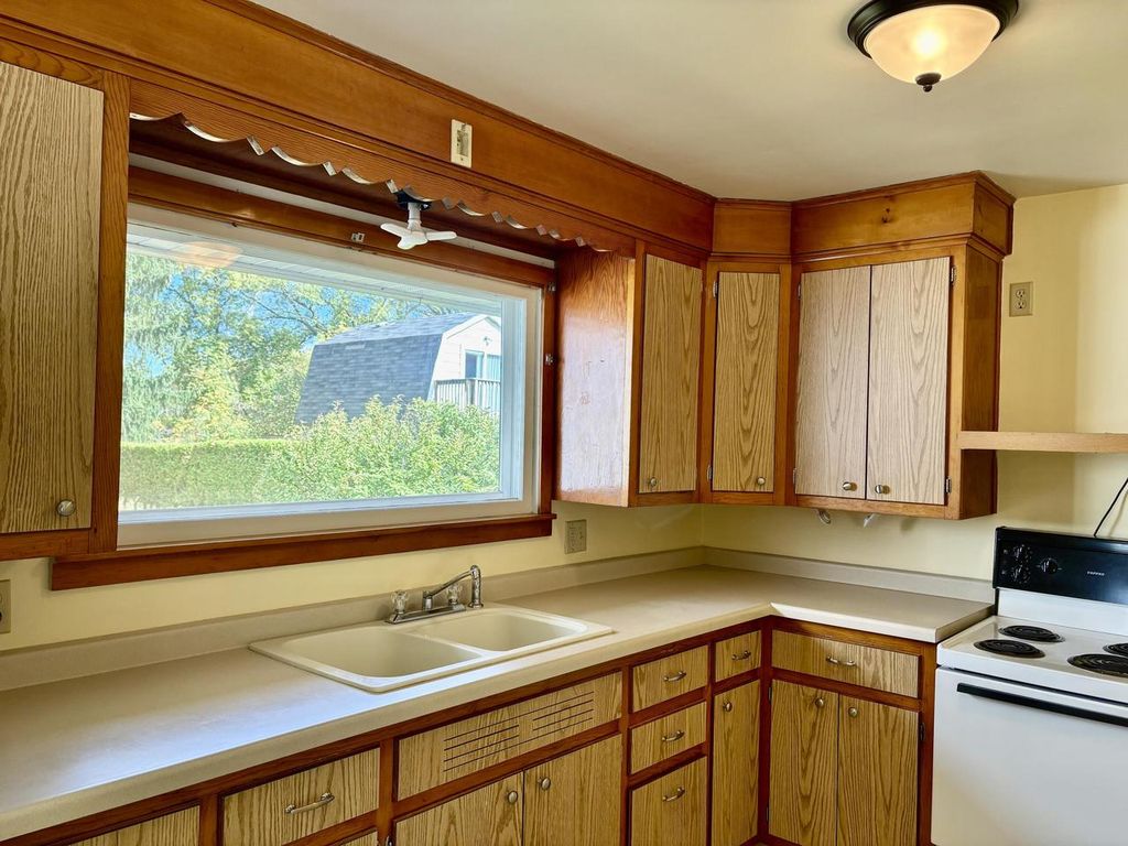 Photo of 1024 31st STREET, Two Rivers, WI 54241 (MLS # 1939575)