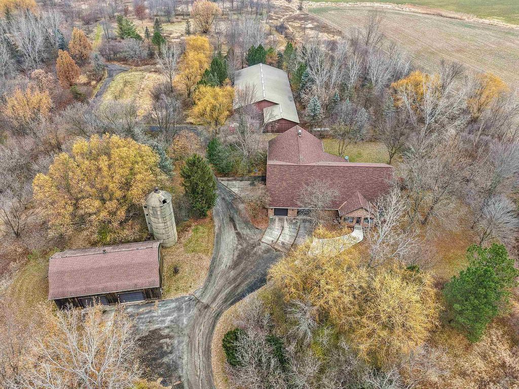 Photo of 3629 Creekview ROAD, De Pere, WI 54115 (MLS # 50318532)