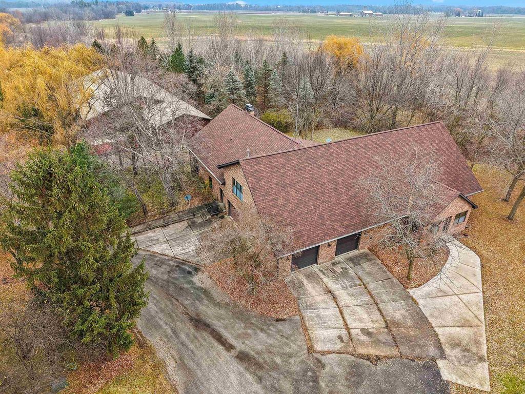 Photo of 3629 Creekview ROAD, De Pere, WI 54115 (MLS # 50318532)