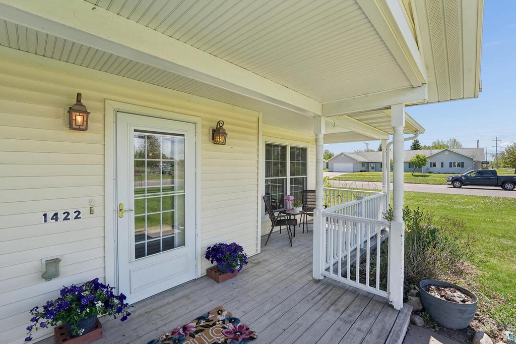 Photo of 1422 New York AVENUE, Superior, WI 54880 (MLS # 6125768)