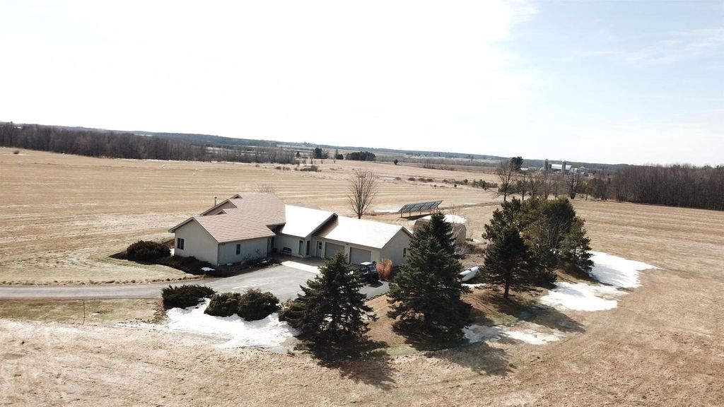 Photo of N10409 Hiline AVENUE, Spencer, WI 54479 (MLS # 22600937)