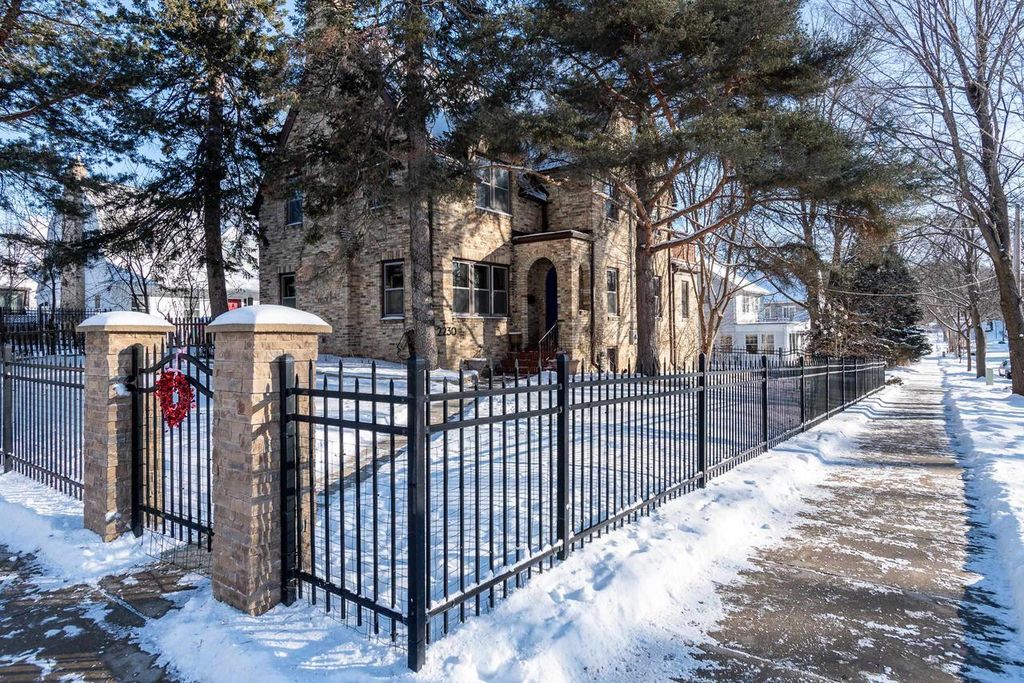 Photo of 2230 Chadbourne AVENUE, Madison, WI 53726 (MLS # 2015257)