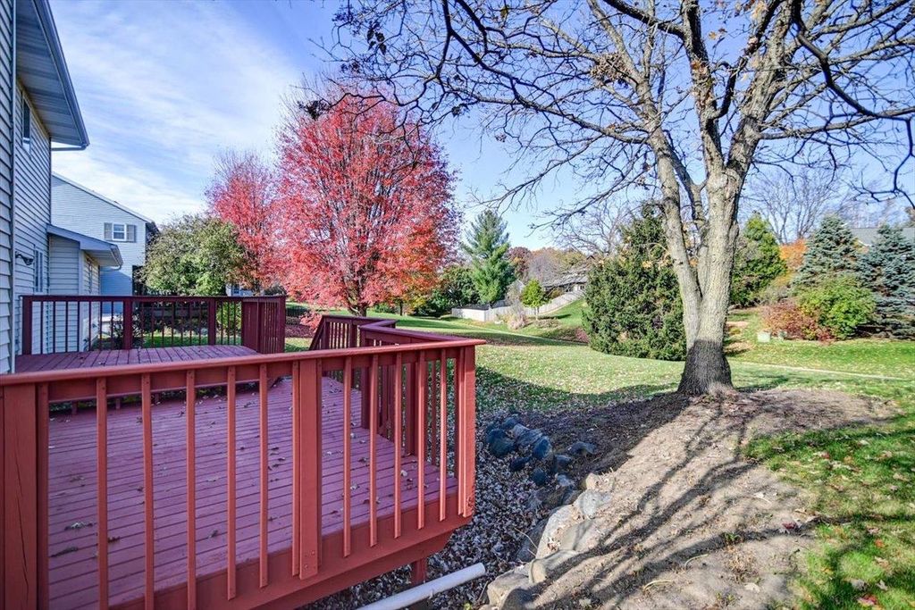 Photo of 726 Basswood AVENUE, Verona, WI 53593 (MLS # 2011728)