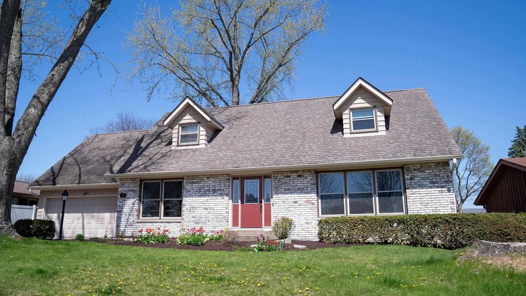Photo of 307 7th STREET, Waunakee, WI 53597 (MLS # 2021487)