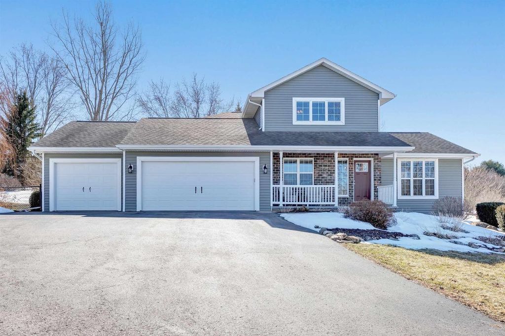 Photo of W7297 Wild Turkey LANE, Shiocton, WI 54170 (MLS # 50322795)