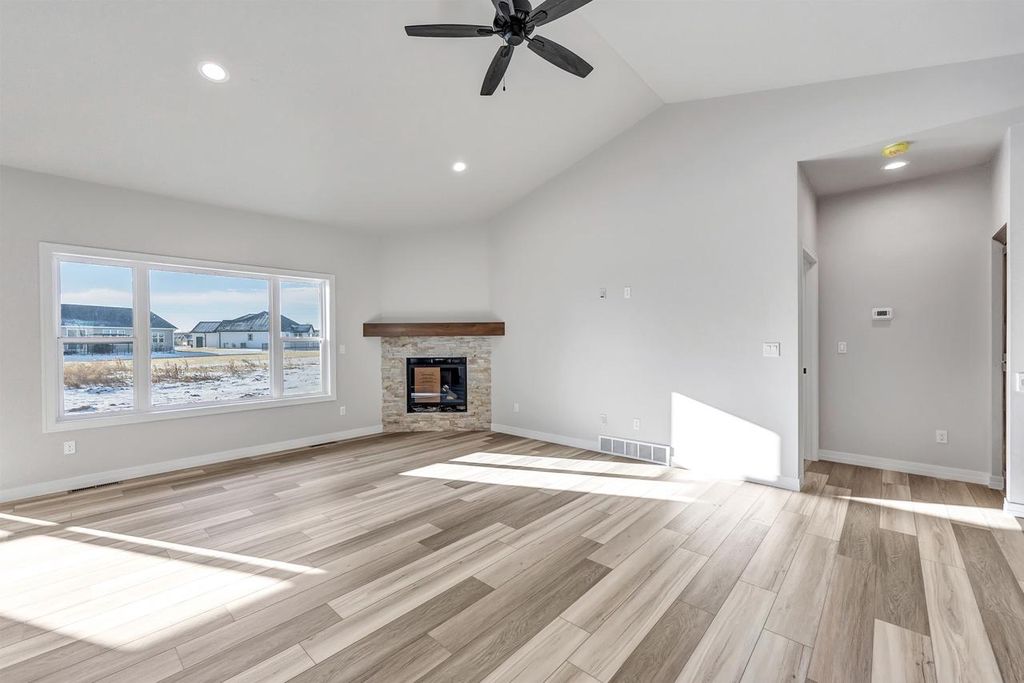 Photo of 1270 Autumn Field LANE, De Pere, WI 54115 (MLS # 50319969)