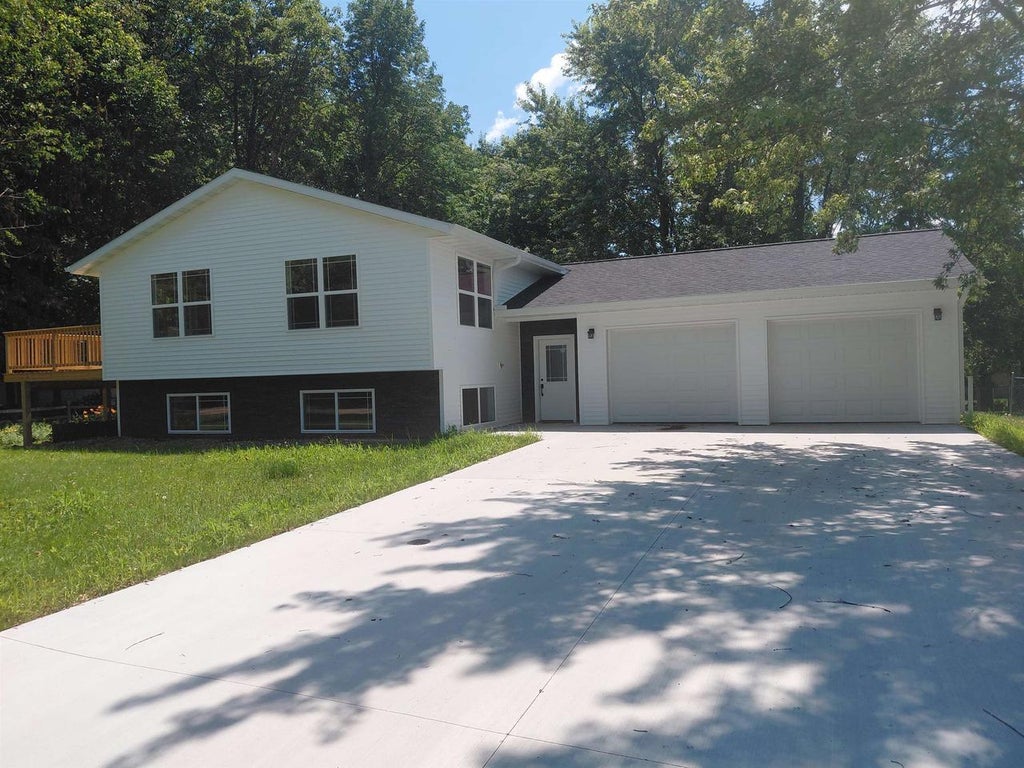 Photo of 701 Munes STREET, Athens, WI 54411 (MLS # 22603380)
