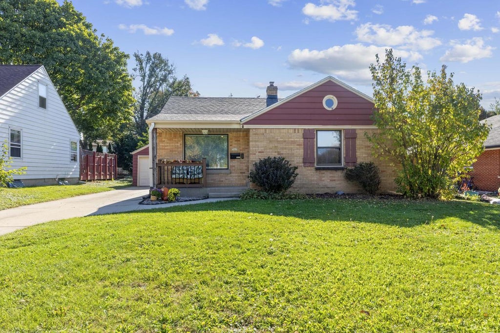 Photo of 7815 W Beloit ROAD, West Allis, WI 53219 (MLS # 1984879)