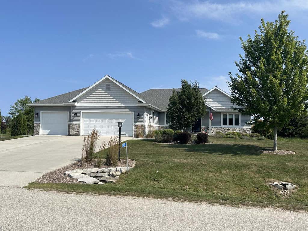 Photo of 5019 Wild Meadows DRIVE, Sheboygan, WI 53083 (MLS # 1976363)