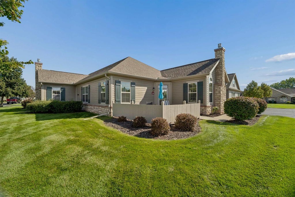 Photo of 2301 E Tuscany WAY, Appleton, WI 54913 (MLS # 50333242)