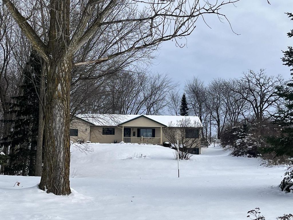 Photo of N8569 Ridge Creek ROAD, Elkhart Lake, WI 53020 (MLS # 1944729)