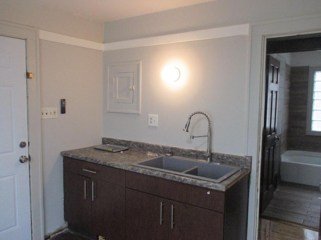 Photo of 1425 W Burleigh STREET #1427, Milwaukee, WI 53206 (MLS # 1957634)