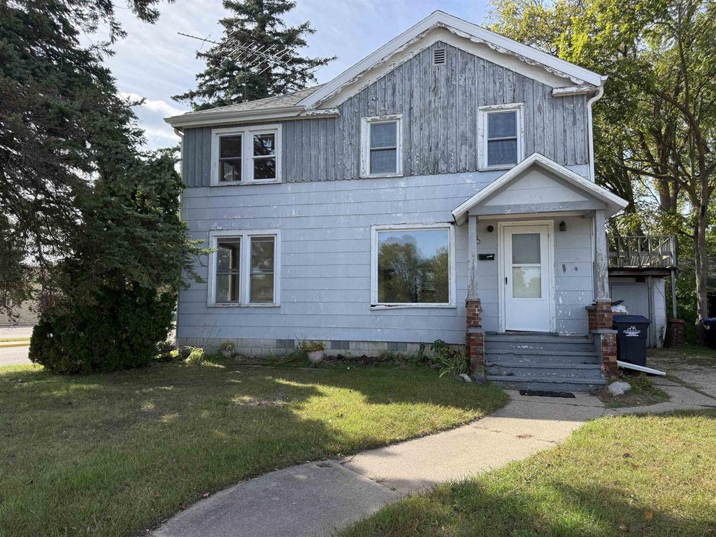 Photo of 341 S Main STREET, Shawano, WI 54166 (MLS # 22604764)