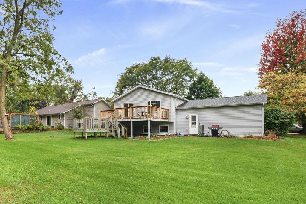 Photo of 821 Dorothy DRIVE, Portage, WI 53901 (MLS # 2010695)