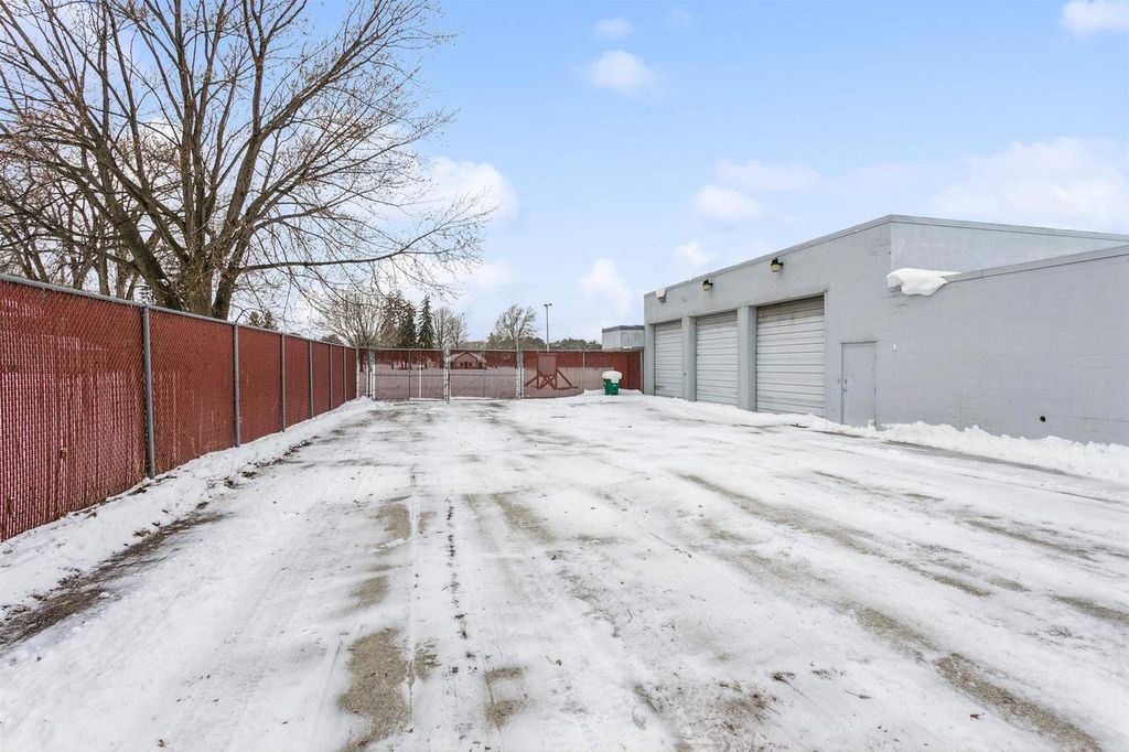 Photo of 1010 N Ashland AVENUE, Green Bay, WI 54303 (MLS # 50320010)