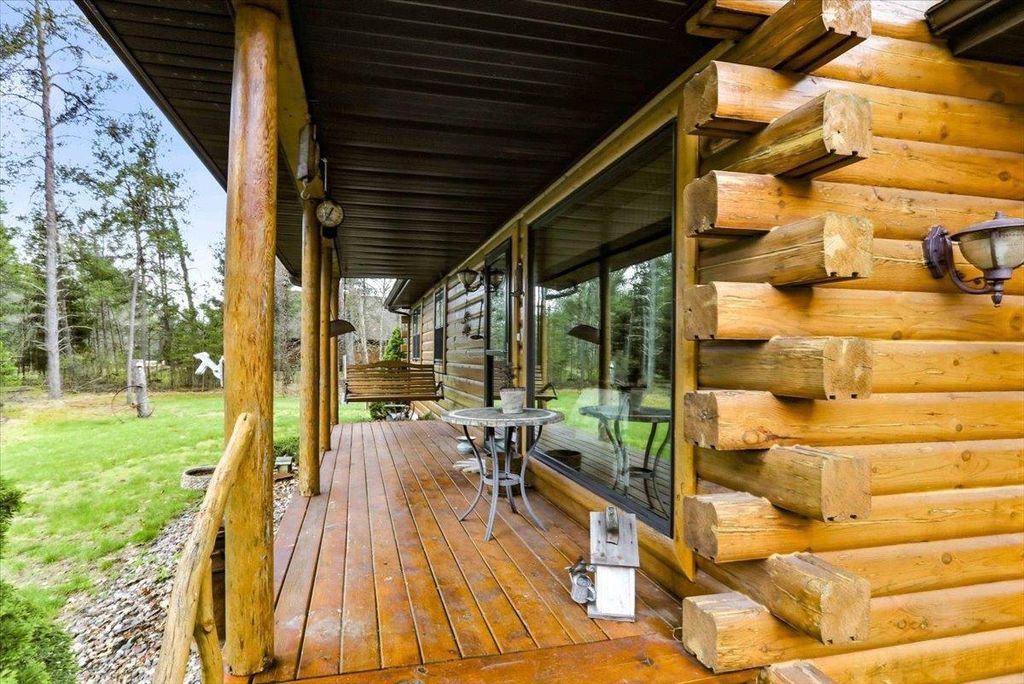 Photo of N8273 Oak Hollow TRAIL, New Lisbon, WI 53950 (MLS # 2022379)