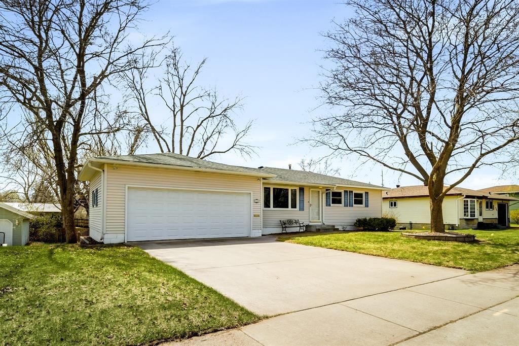 Photo of 2535 Hayden AVENUE, Altoona, WI 54720 (MLS # 1600070)