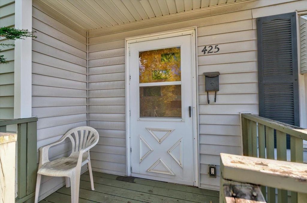 Photo of 425 N Fair Oaks AVENUE, Madison, WI 53714 (MLS # 2011328)