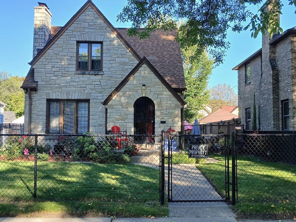 Photo of 3924 N 37th STREET, Milwaukee, WI 53216 (MLS # 1937202)