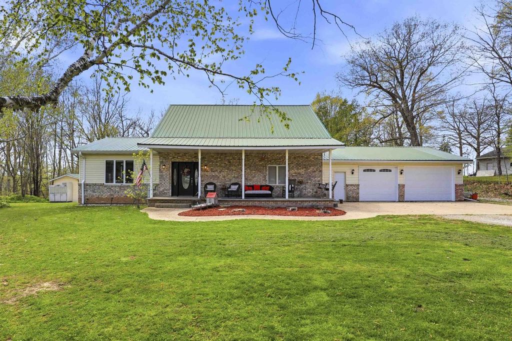 Photo of N8289 Old Highway 47 ROAD, Black Creek, WI 54106 (MLS # 50325262)