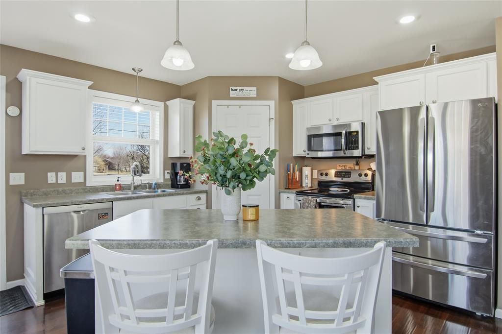 Photo of 4115 John Hart PLACE, Eau Claire, WI 54703 (MLS # 1599820)