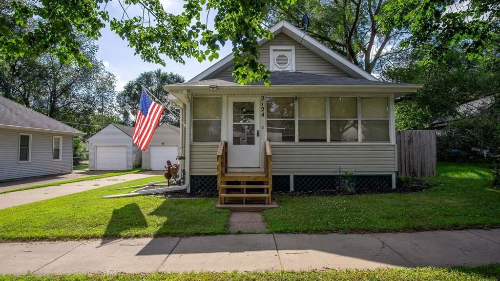 Photo of 2124 8th STREET, Eau Claire, WI 54703 (MLS # 1599307)