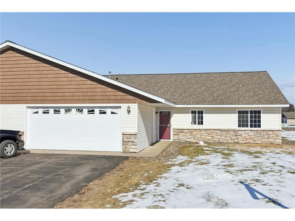 Photo of 941 W Edge PLACE #14, New Richmond, WI 54017 (MLS # 7026294)