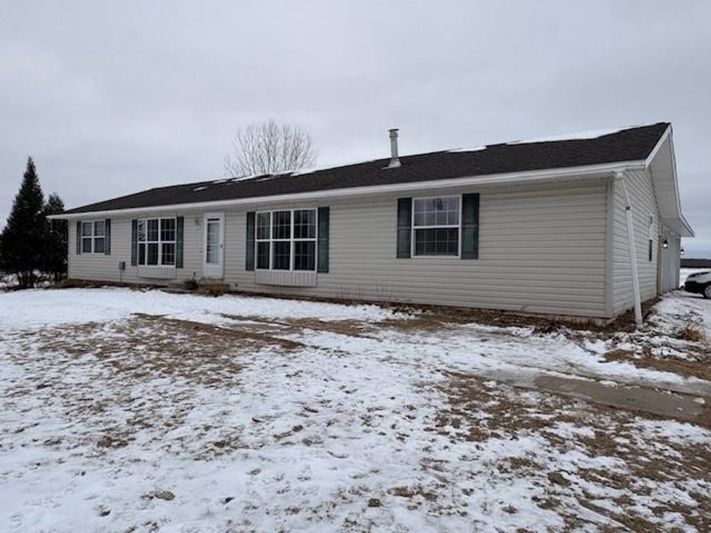Photo of 4808 Burg ROAD, Lena, WI 54139 (MLS # 50320874)