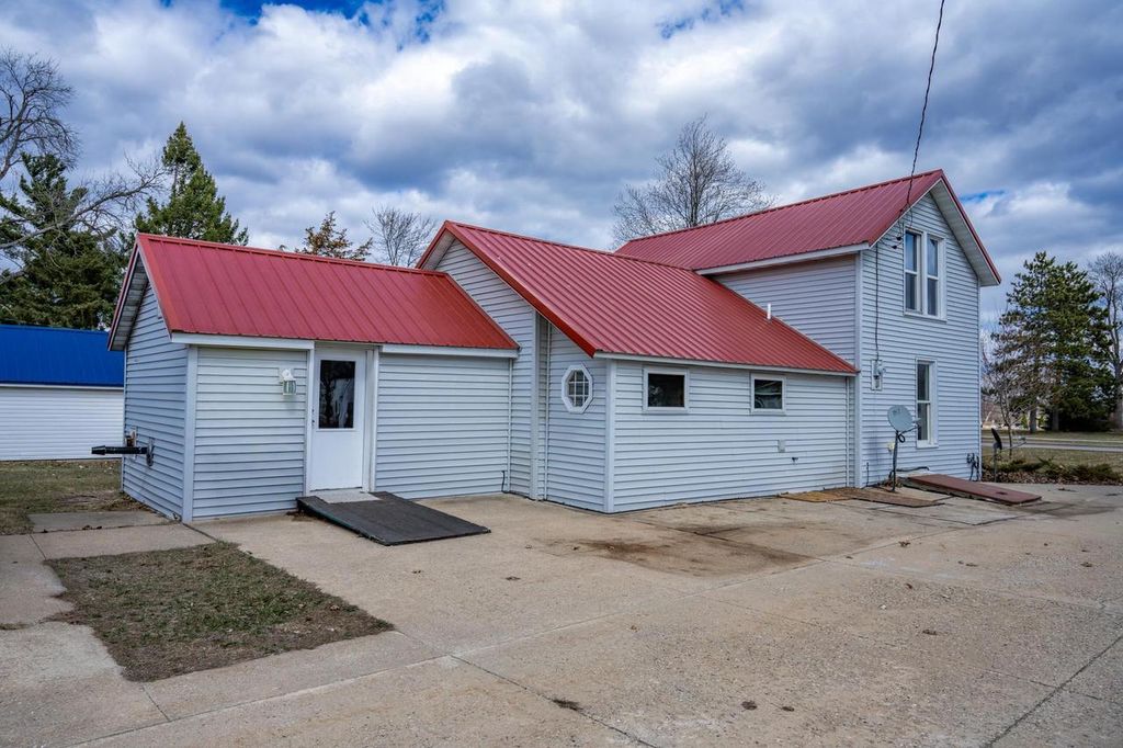 Photo of 607 N Main STREET, Necedah, WI 54646 (MLS # 2019496)