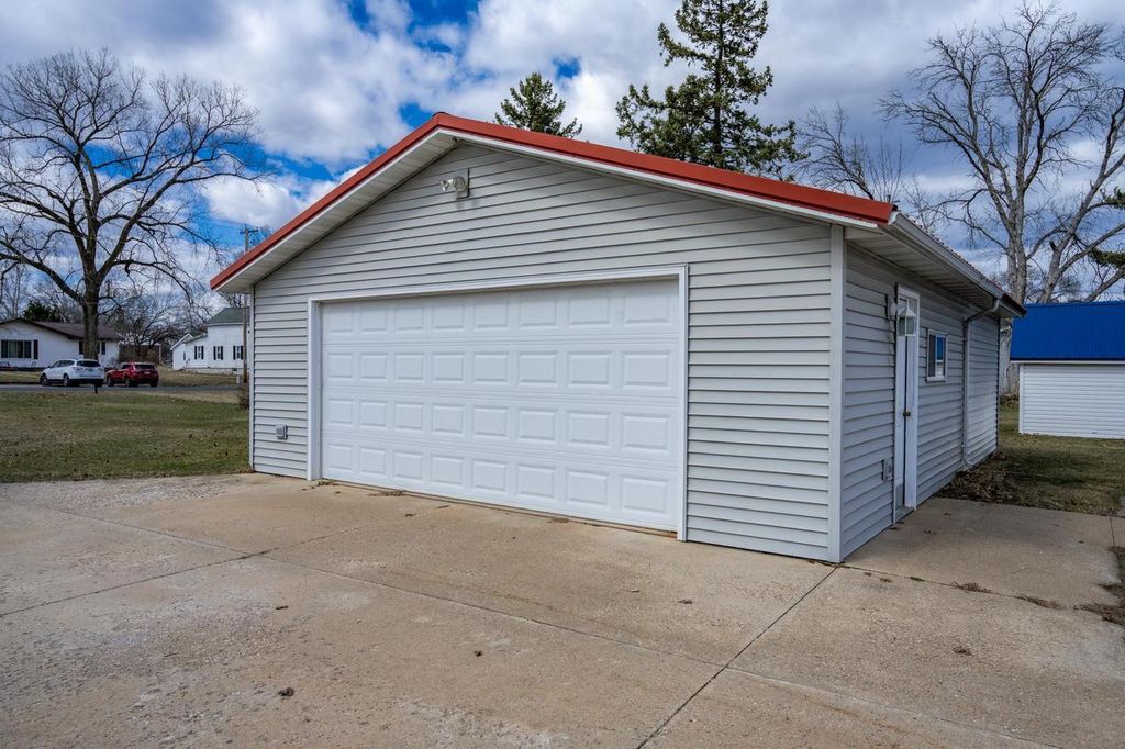 Photo of 607 N Main STREET, Necedah, WI 54646 (MLS # 2019496)