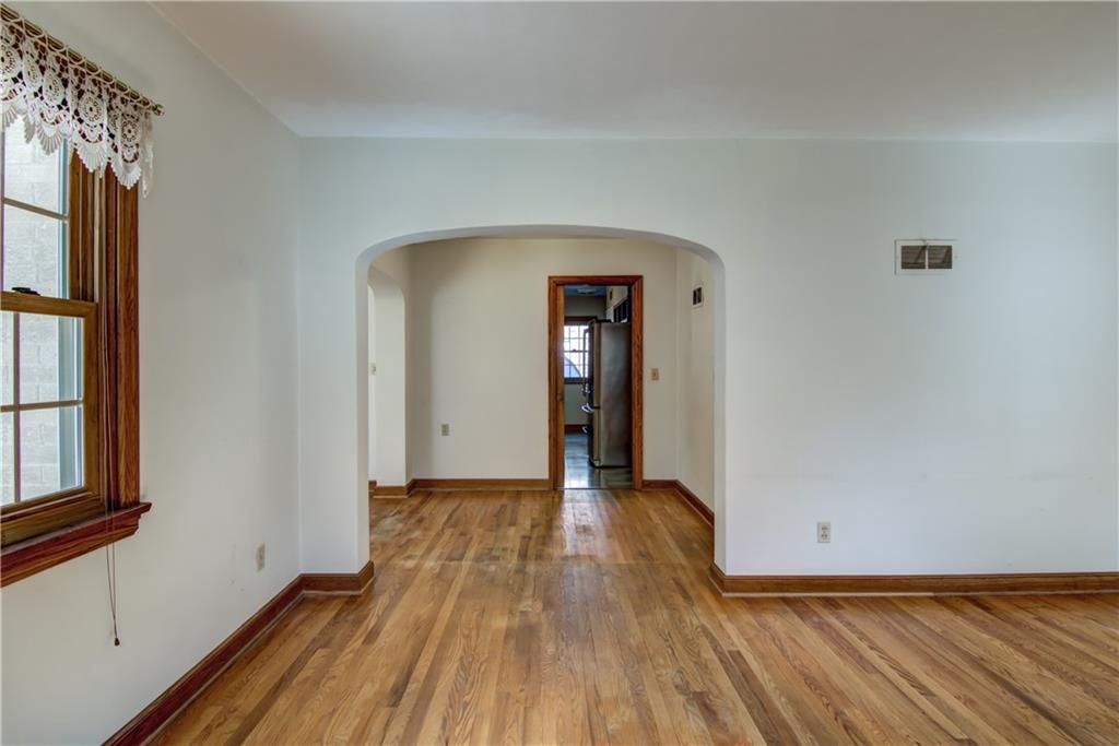 Photo of 422 Roosevelt AVENUE, Eau Claire, WI 54701 (MLS # 1597184)