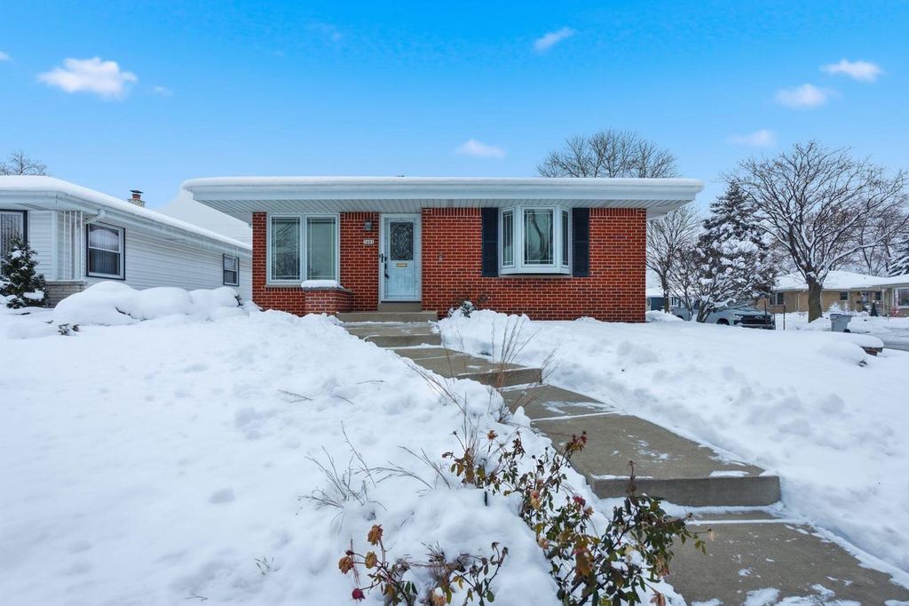 Photo of 3401 S 86th STREET, Milwaukee, WI 53227 (MLS # 1944670)