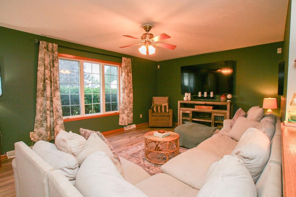 Photo of 4411 Saratoga DRIVE, Janesville, WI 53546 (MLS # 2035188)