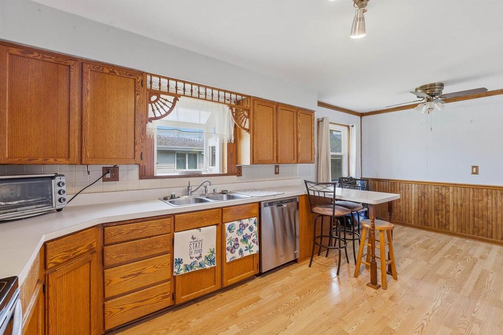 Photo of 522 W Lincoln STREET, Waupun, WI 53963 (MLS # 2019391)