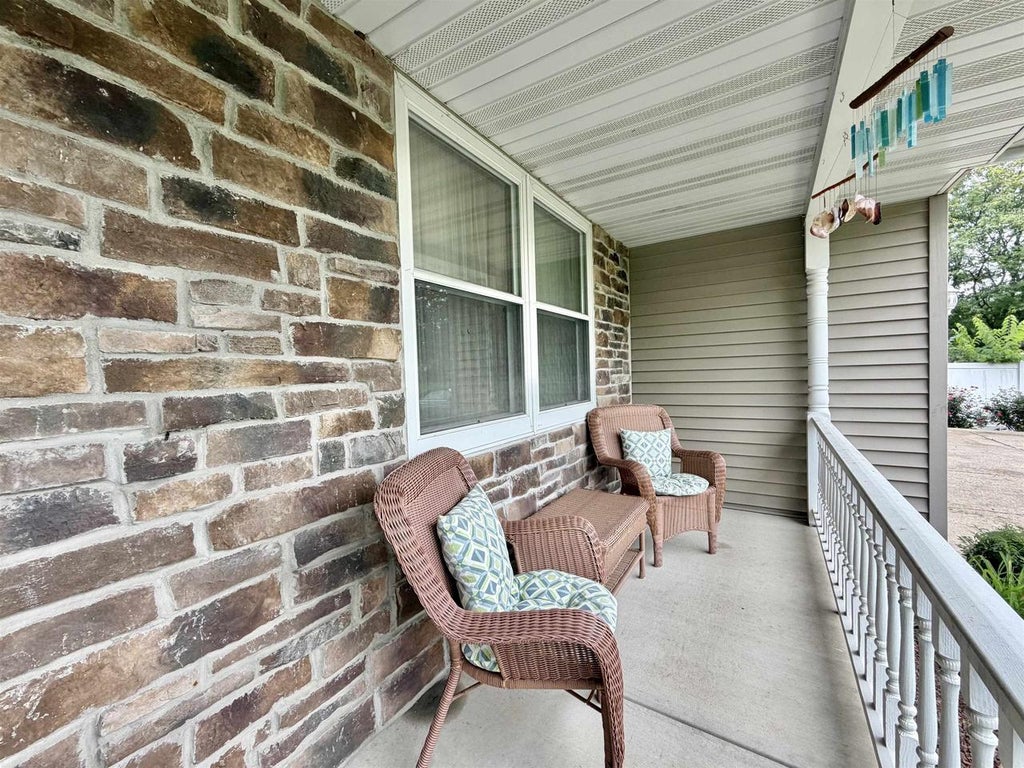 Photo of 711 E Azalea TERRACE, Beloit, WI 53511 (MLS # 2033144)