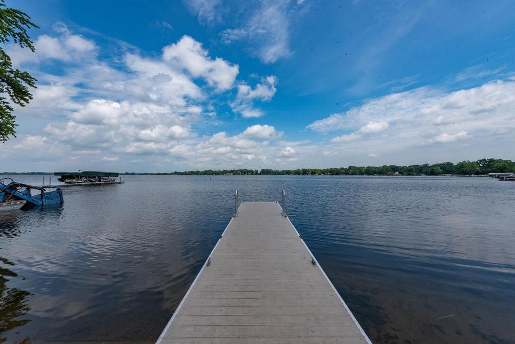 Photo of 25621 S Wind Lake ROAD, Waterford, WI 53185 (MLS # 1942645)