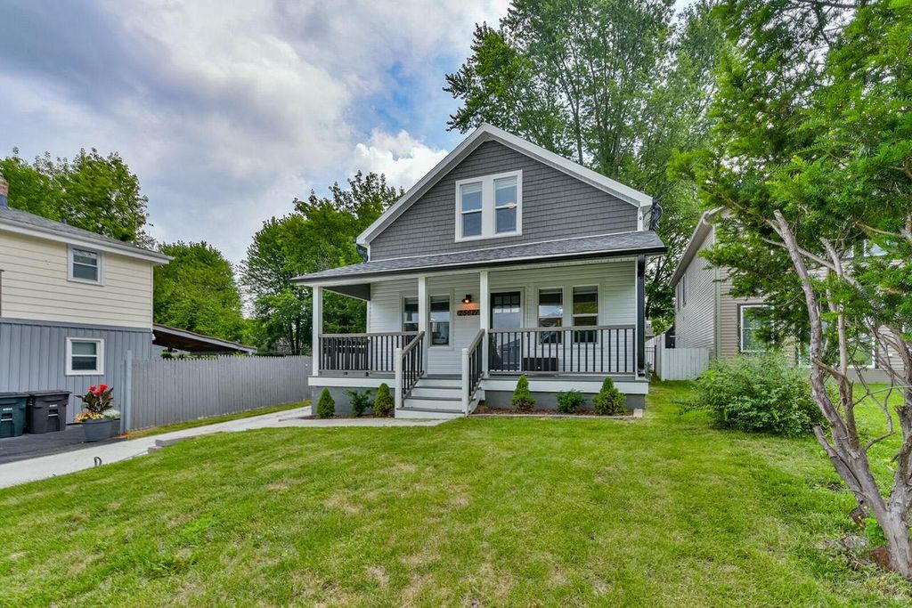 Photo of 25621 S Wind Lake ROAD, Waterford, WI 53185 (MLS # 1942645)