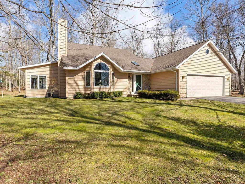 Photo of 4209 Glidden DRIVE, Sturgeon Bay, WI 54235 (MLS # 50324272)