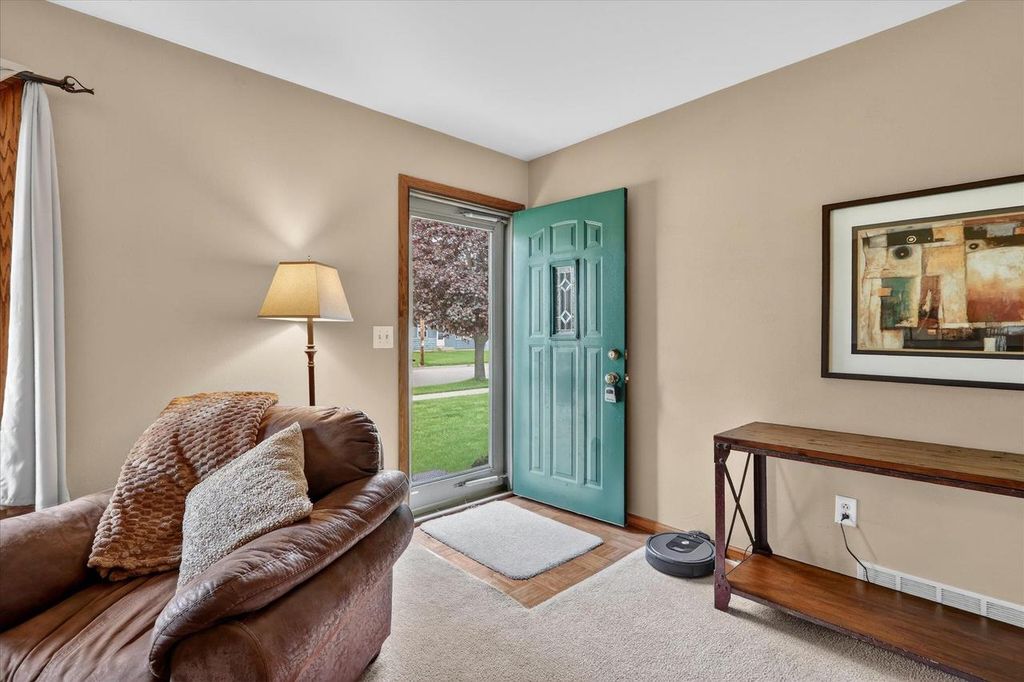 Photo of 2215 S GRANT AVENUE, Janesville, WI 53546 (MLS # 2022874)