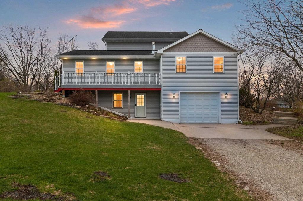 Photo of 3208 Bridge ROAD, Suamico, WI 54313 (MLS # 50322312)