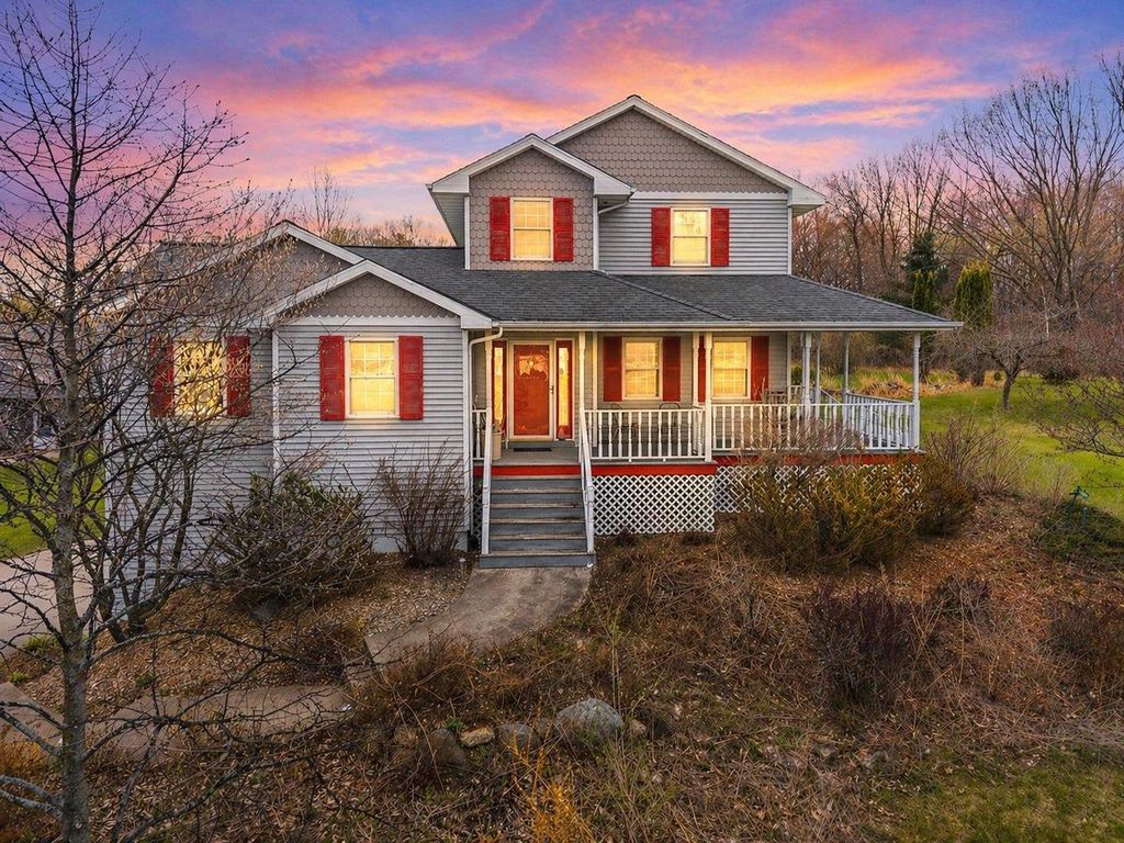 Photo of 3208 Bridge ROAD, Suamico, WI 54313 (MLS # 50322312)