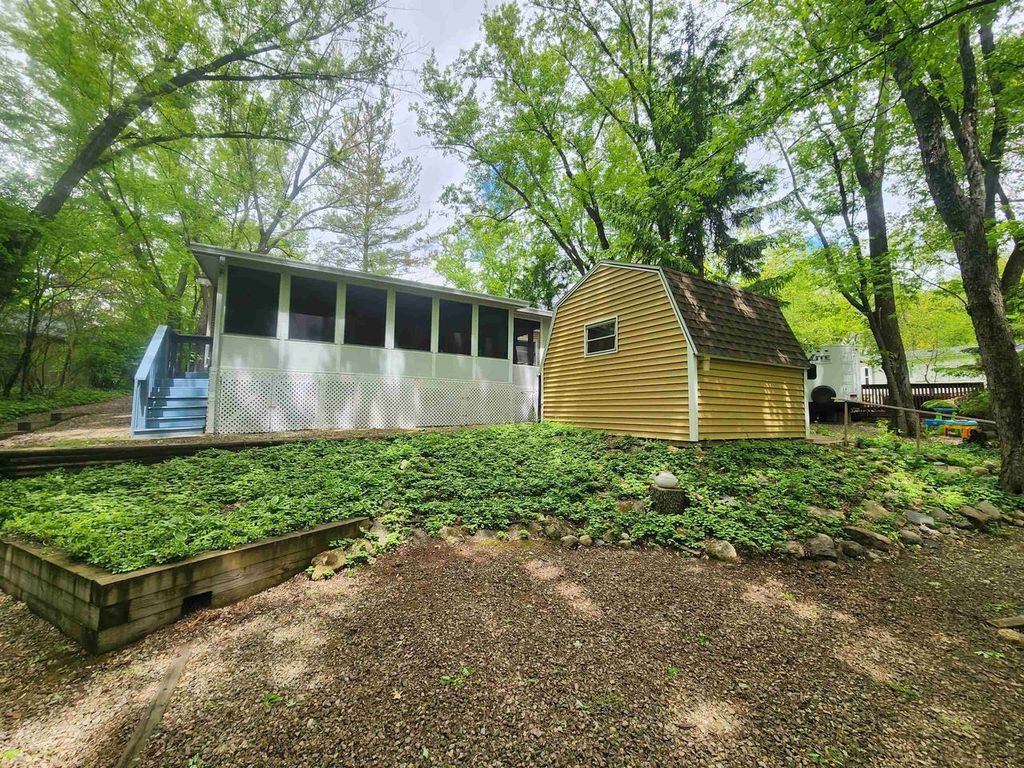 Photo of 495 Sunset CIRCLE, Edgerton, WI 53534 (MLS # 2023478)