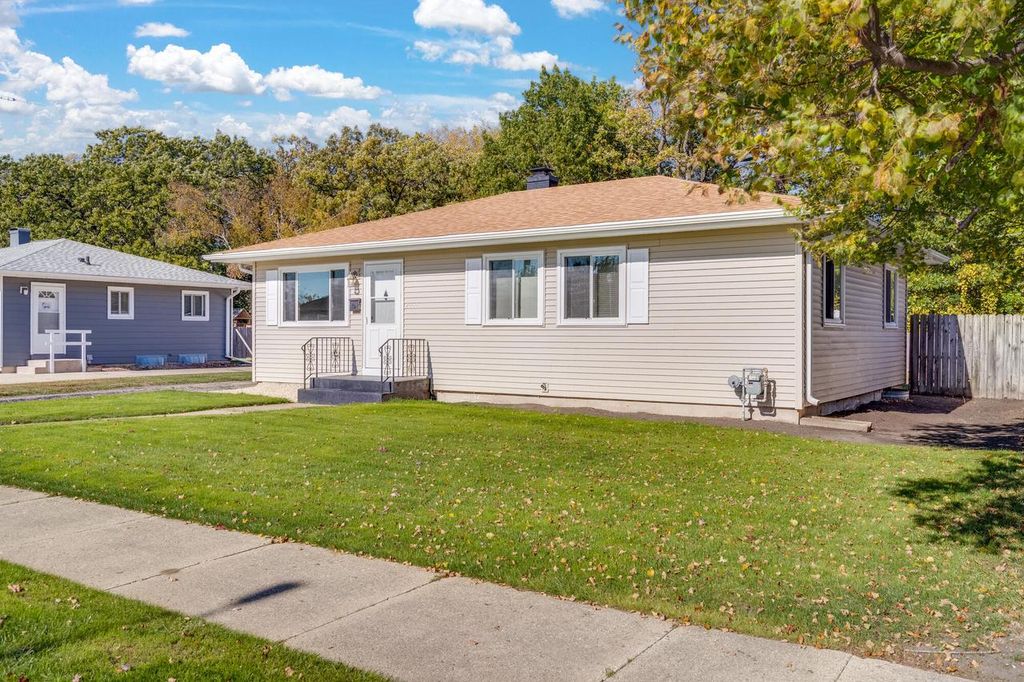 Photo of 2002 84th STREET, Kenosha, WI 53143 (MLS # 1940941)