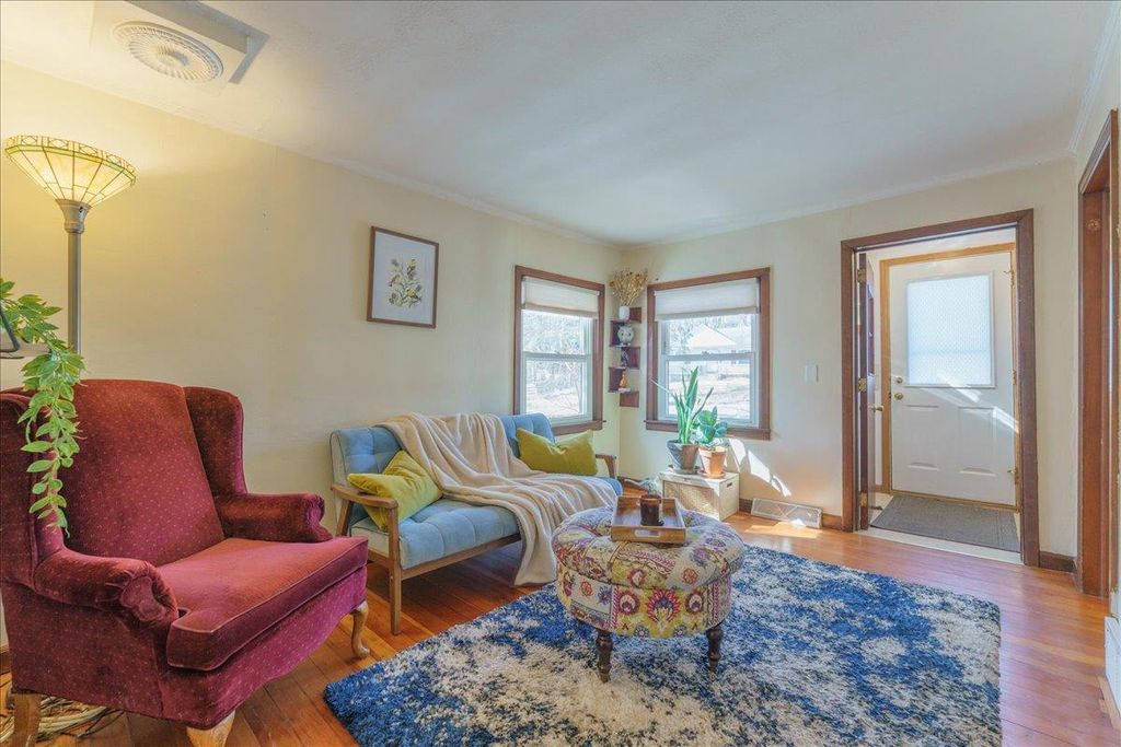 Photo of 1621 Loftsgordon AVENUE, Madison, WI 53704 (MLS # 2017749)