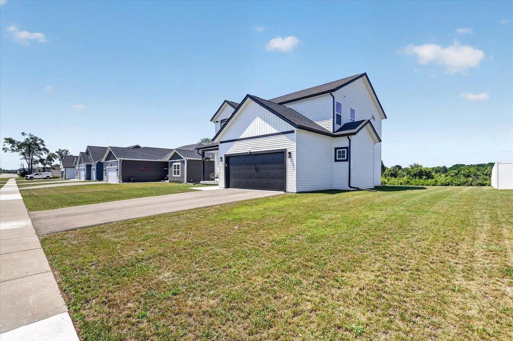 Photo of 3232 S Bartells DRIVE, Beloit, WI 53511 (MLS # 2032183)