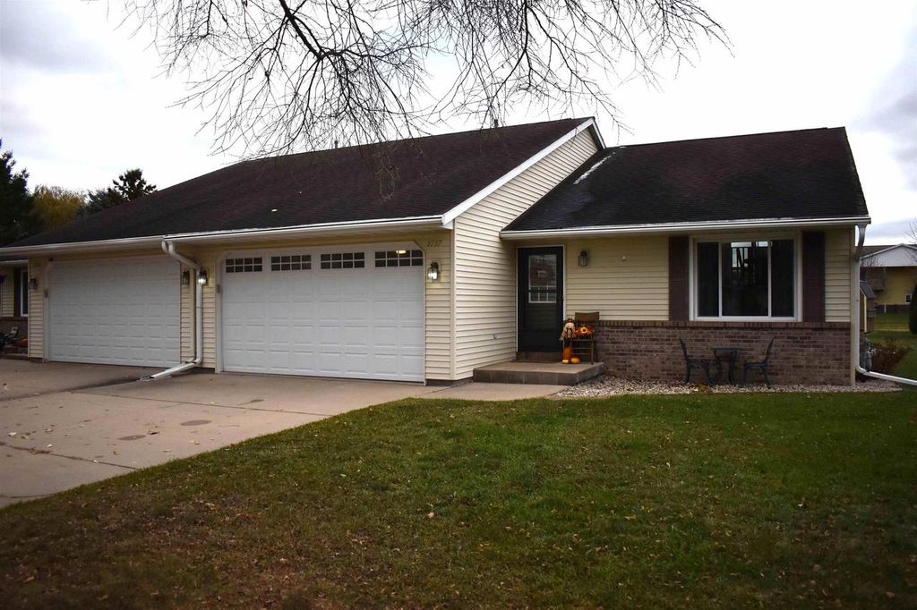 Photo of 5757 Sandpiper DRIVE, Stevens Point, WI 54482 (MLS # 22505355)