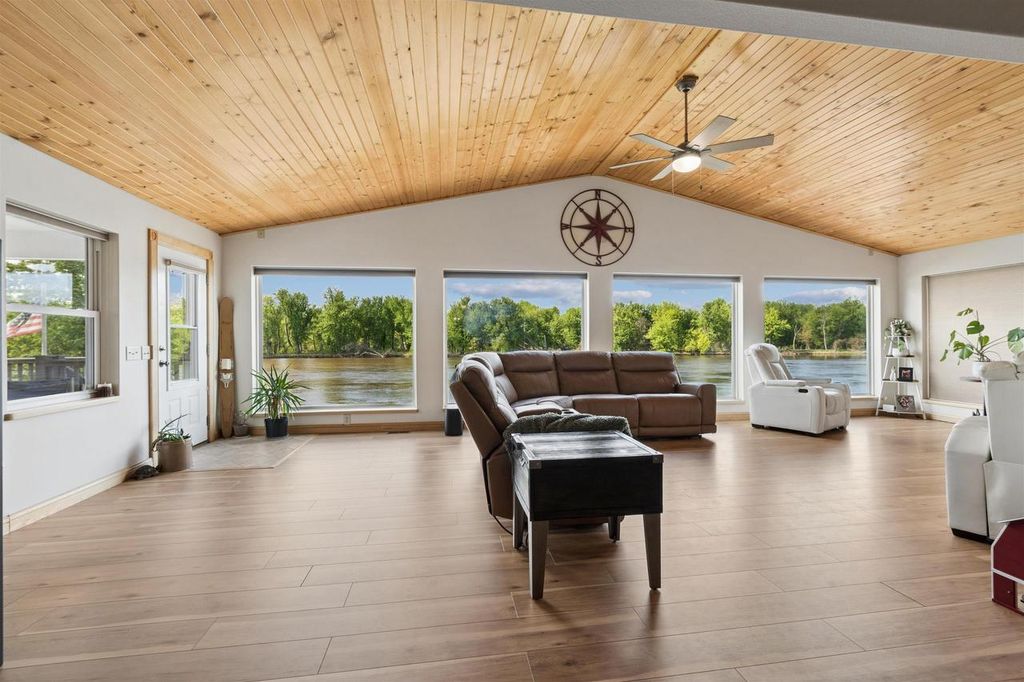 Photo of 1312 Jack Oak ROAD, Cassville, WI 53806 (MLS # 2022642)